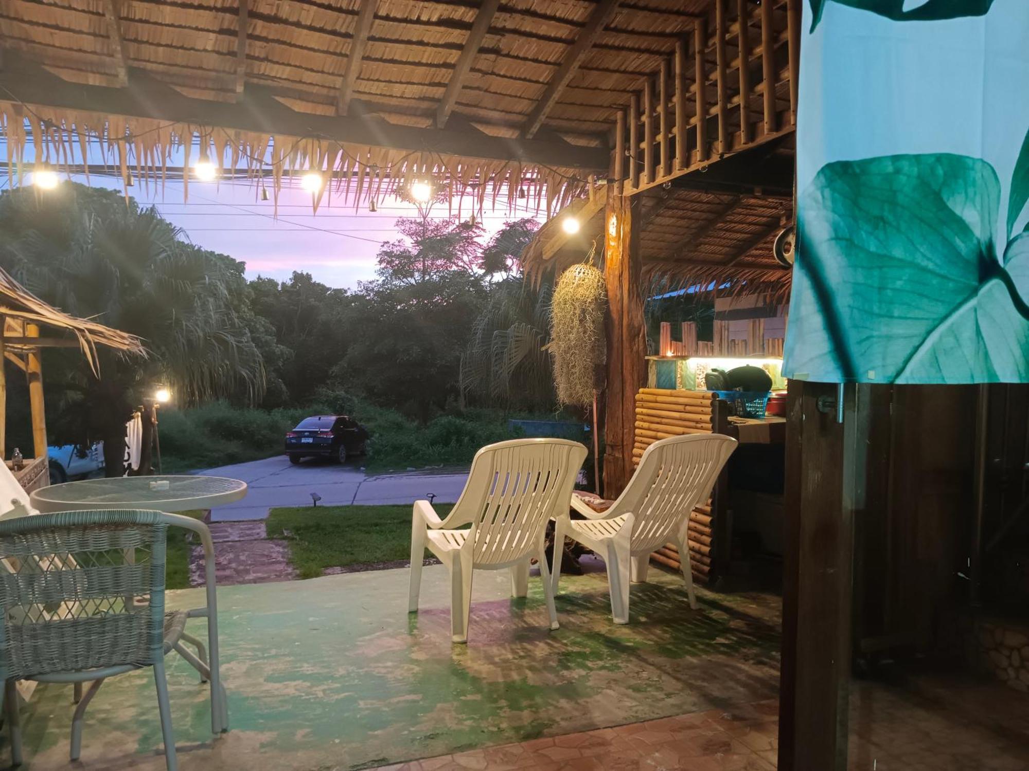 Tiki Bar-Kantiang Guesthouse Ko Lanta 外观 照片